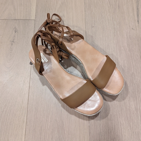 Women's Tan and Brown Espadrille Sandals - Picture 12 of 13